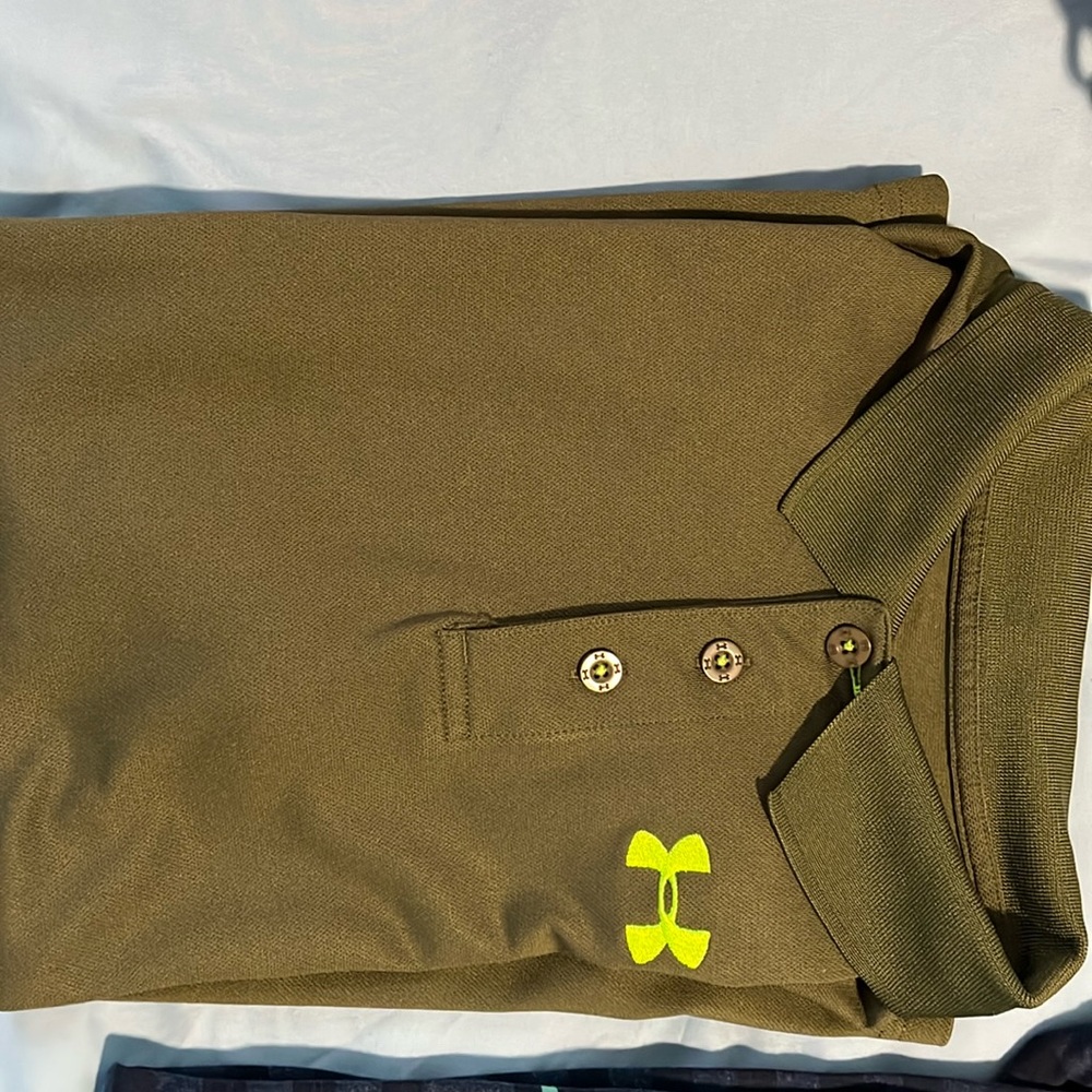 3 Under Armour golf shirts
